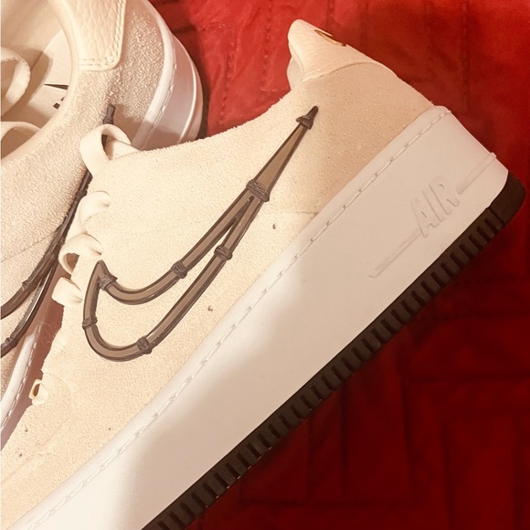 Suede Nike AF1 Sneakers - Picture 4 of 7